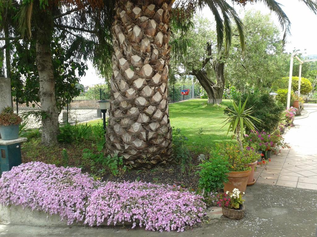 Villa Etna Piedimonte Etneo Buitenkant foto